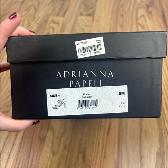 Adrianna Papell Aiden Platform Pump Gold Buckle 8M - Picture 8 of 8